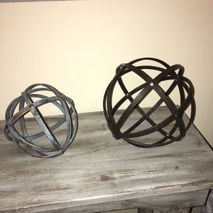 Accents - Handmade Decorative Wooden Orbs Accents - Handmade Decorative Wooden Orbs